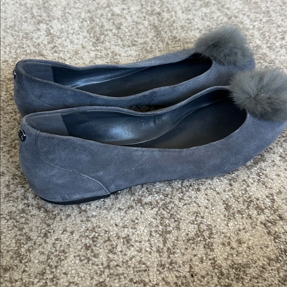 MICHAEL Michael Kors Remi Rabbit Fur Pom Suede Ballet Flat 8.5 - Picture 3 of 9